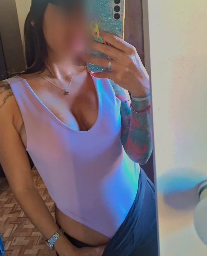 Aisha, 37