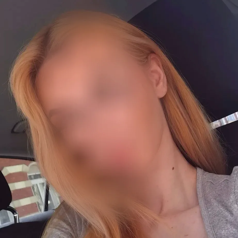 Megan, 20