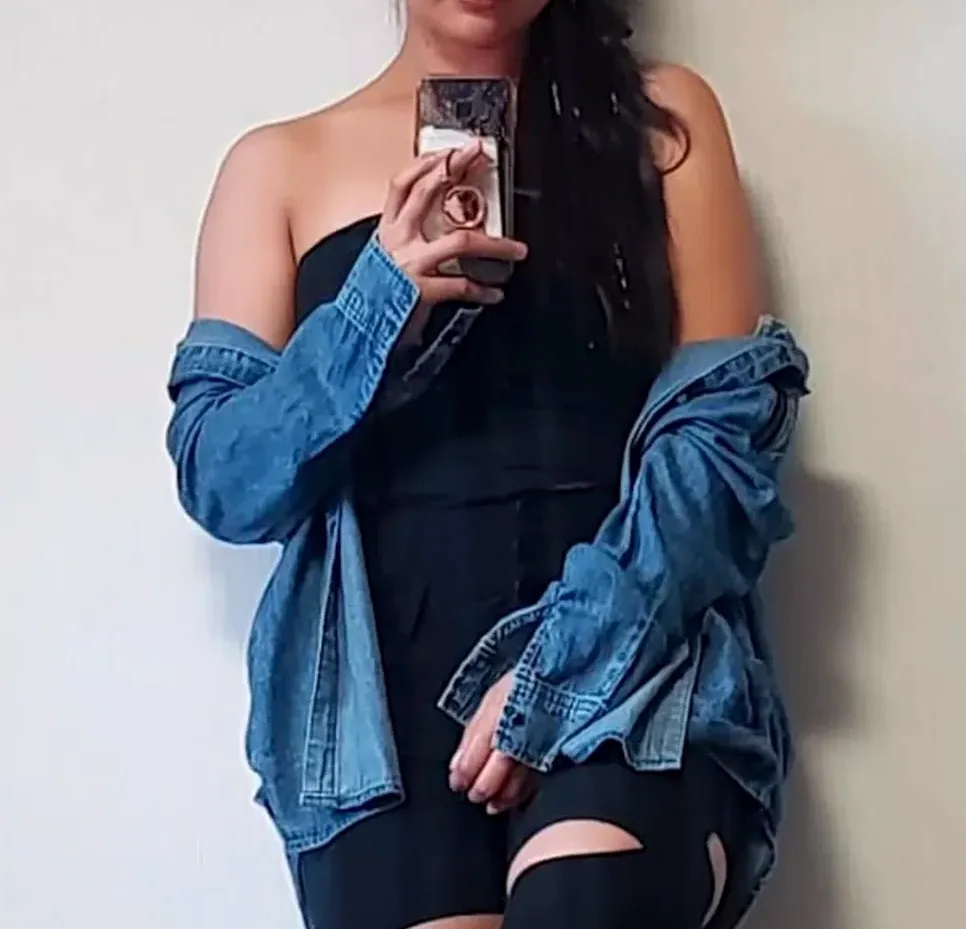 Megan, 28