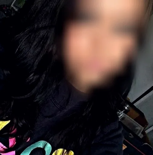 Roisin, 26